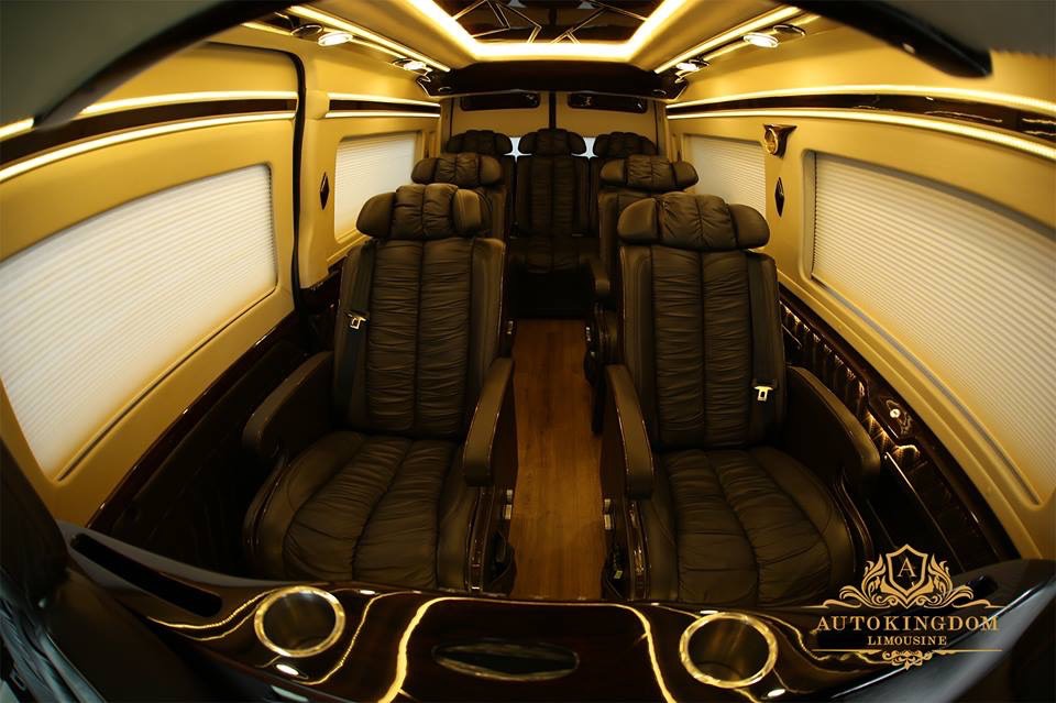 Cho thuê xe LIMOUSINE