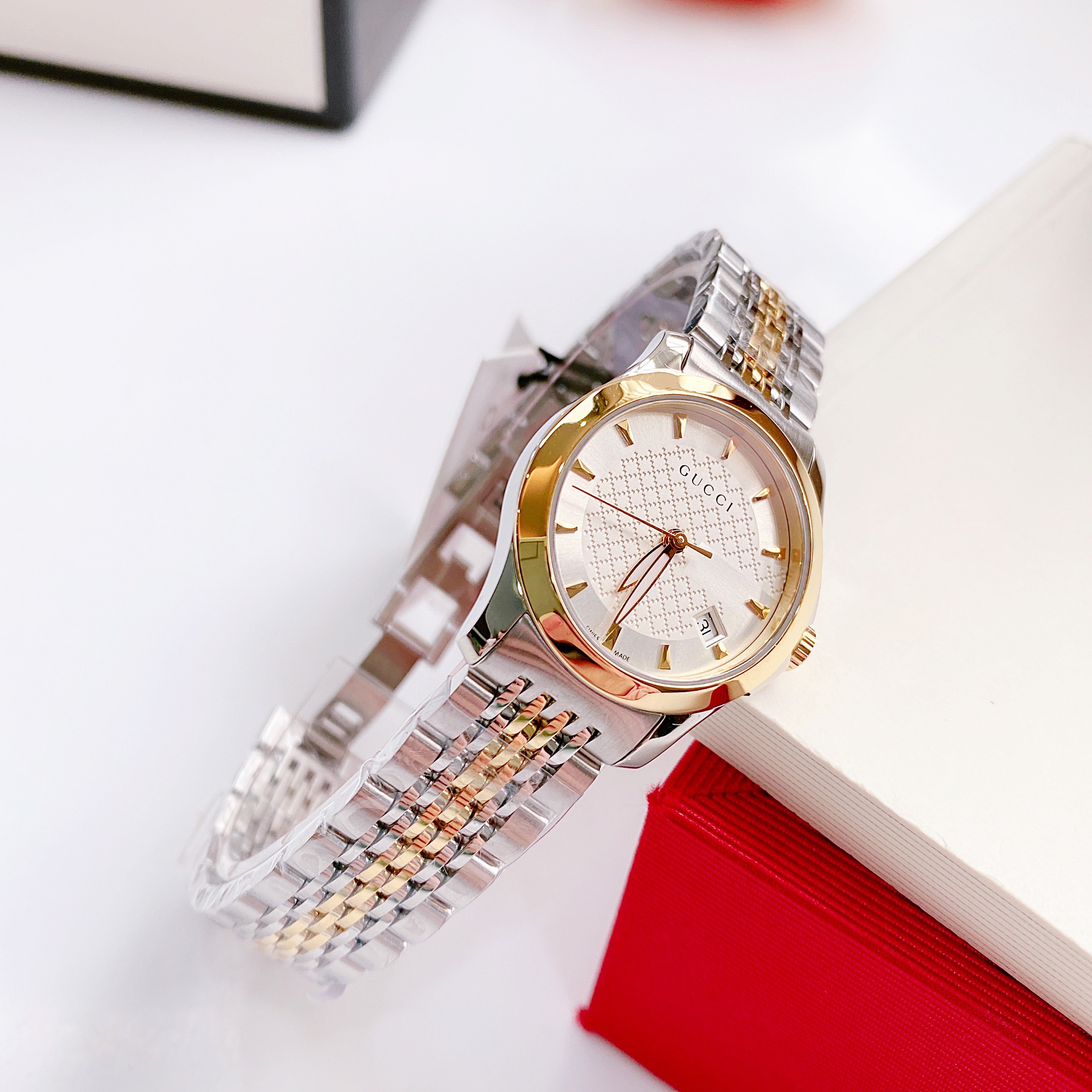 MSP: 165.CTW.SWISS.WOMEN